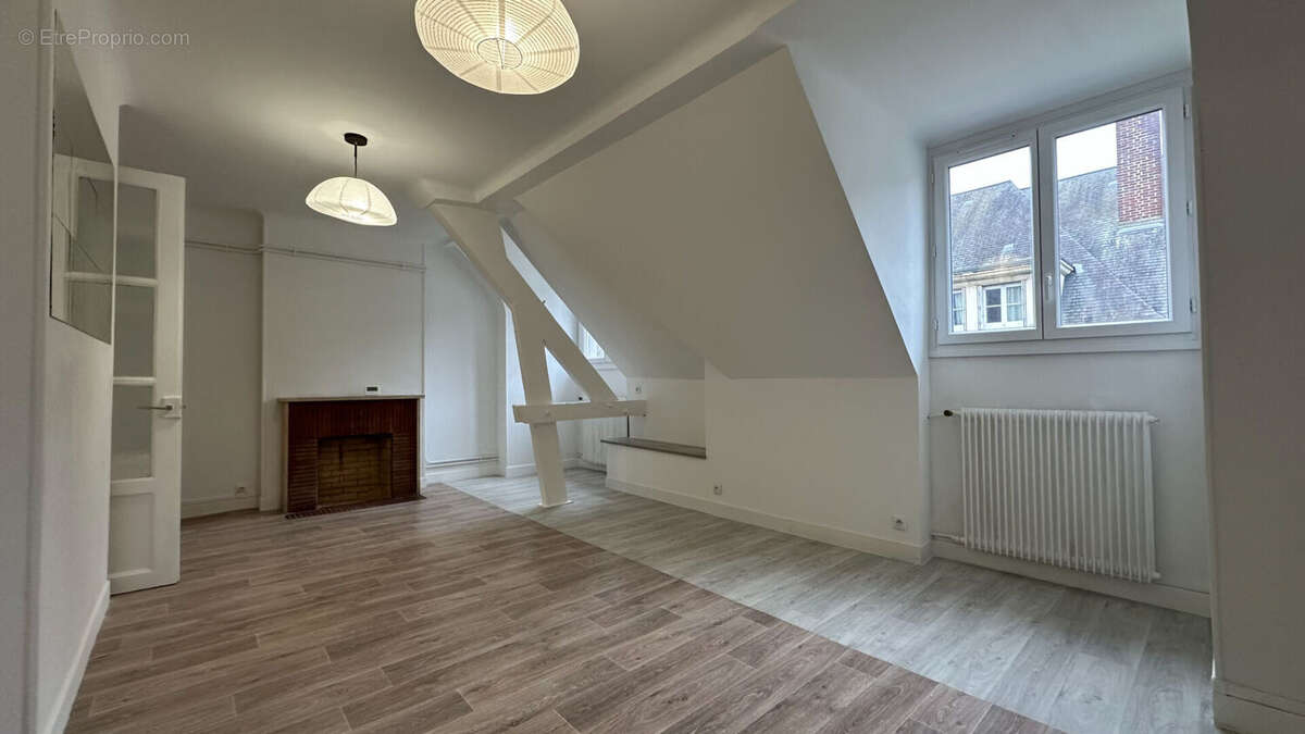 Appartement à COMPIEGNE