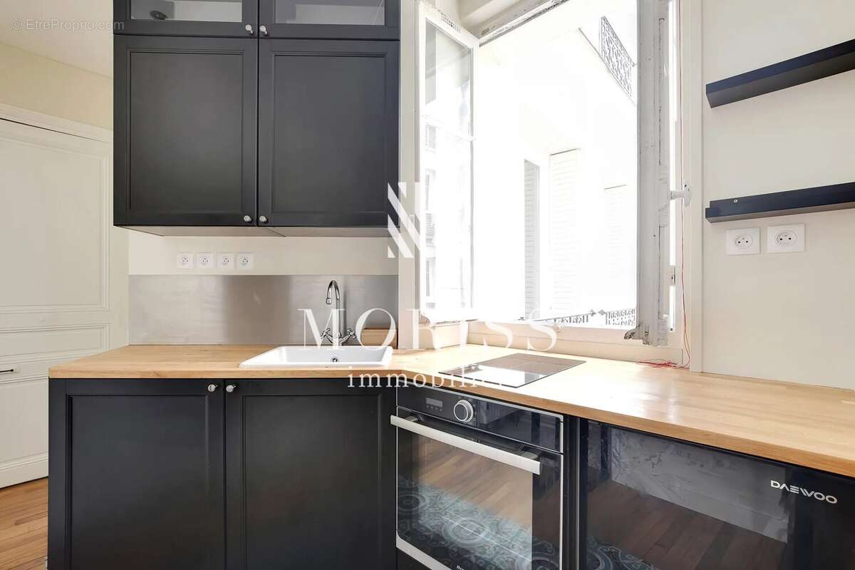 Appartement à PARIS-18E