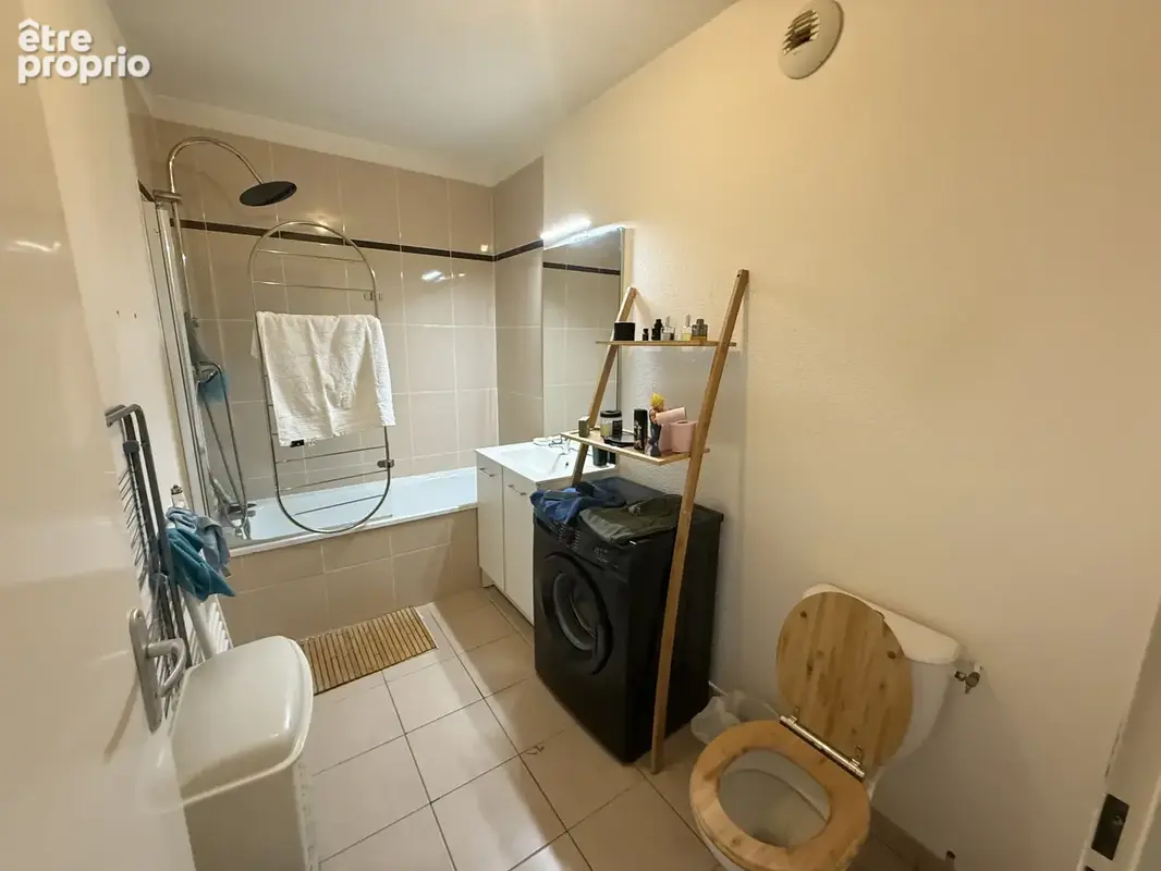 EYSINES BOURG - Appartement T2 (VENDU LOUE) avec parking et garage - photo 4