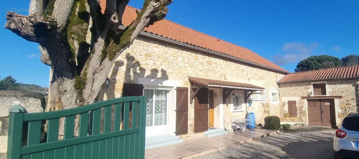 Maison à PRAYSSAC