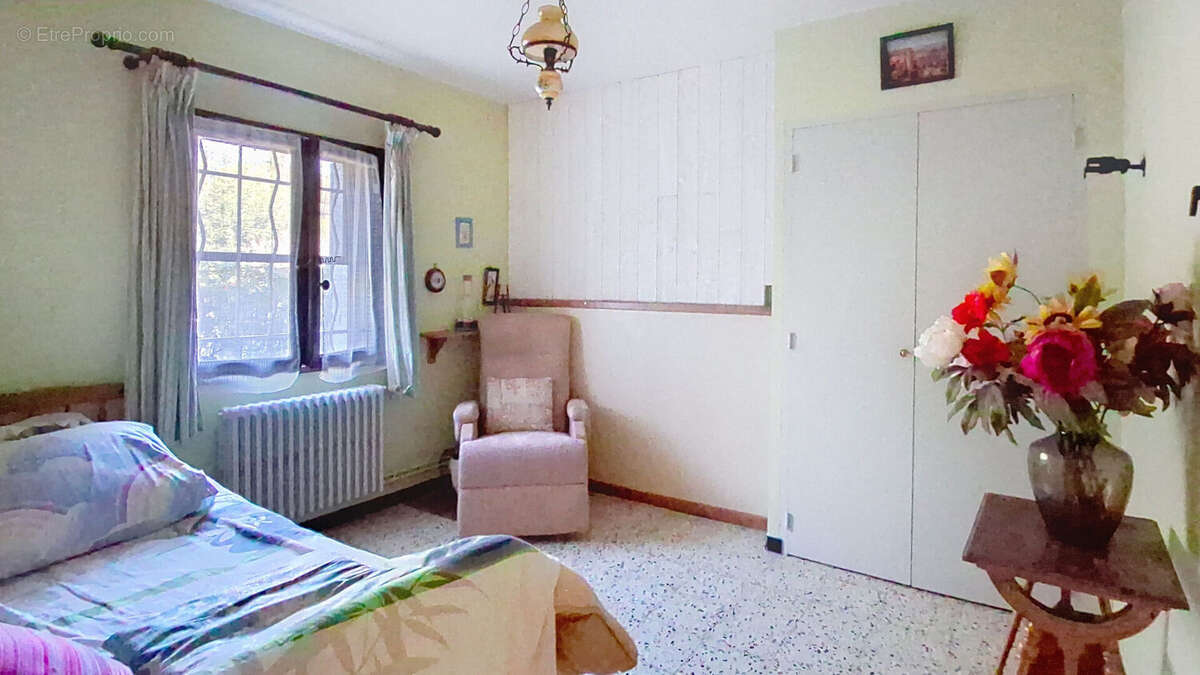 Maison à LES ANGLES