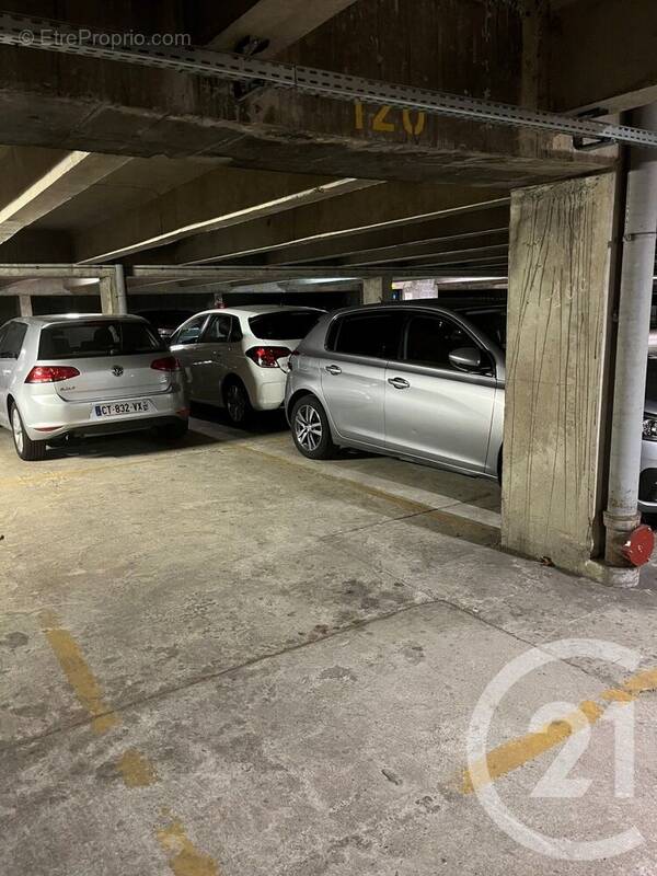Parking à CRETEIL