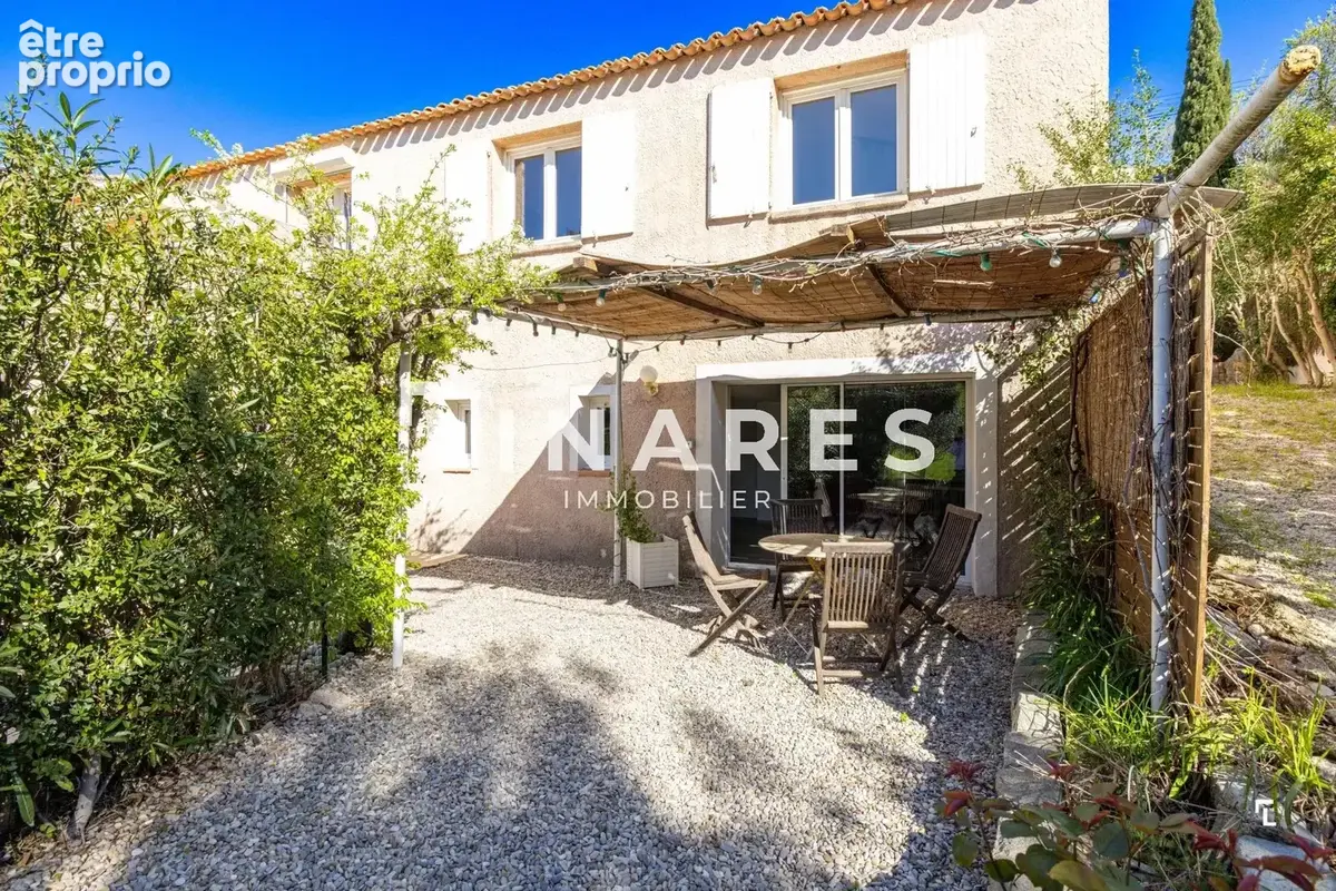 LA SELVAGGIA - Villa T7 de 190m2 - Parcelle 1137m2 - Piscine - 13190 ALLAUCH - photo 10