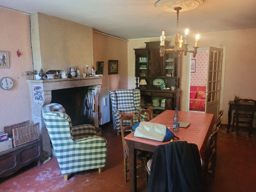 Maison à ASNIERES-SUR-VEGRE