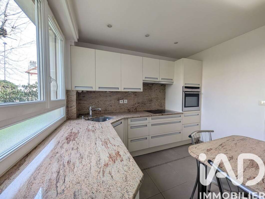 Photo 6 - Appartement à SAINT-MAUR-DES-FOSSES