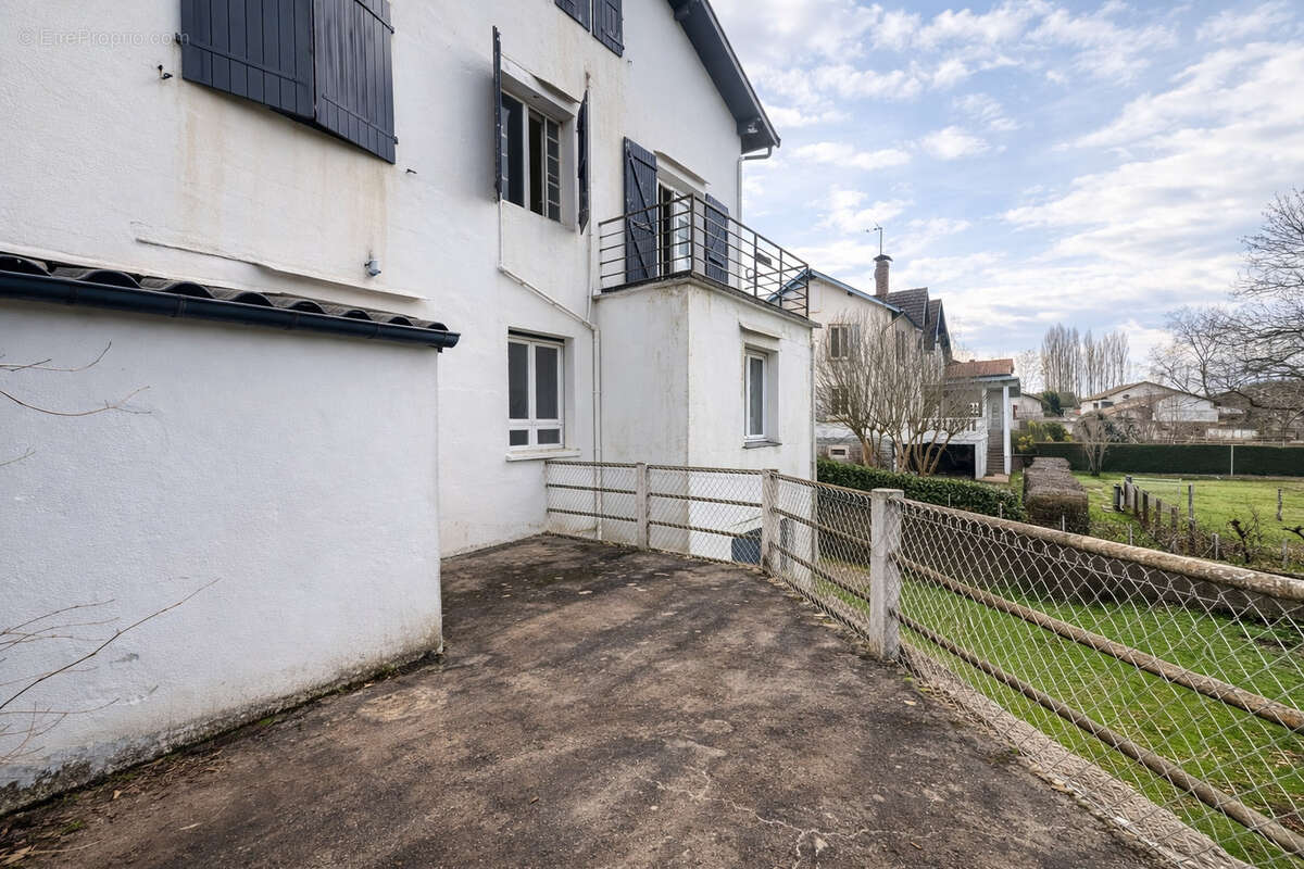 Maison à SAINT-PALAIS