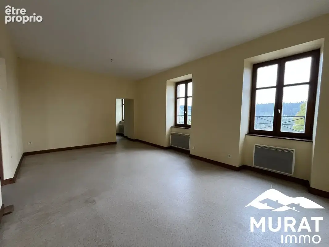 Appartement 180 m² à Condat-Les-Montboissier  - photo 7