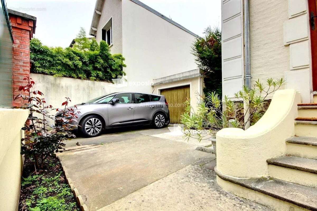 Maison à ASNIERES-SUR-SEINE