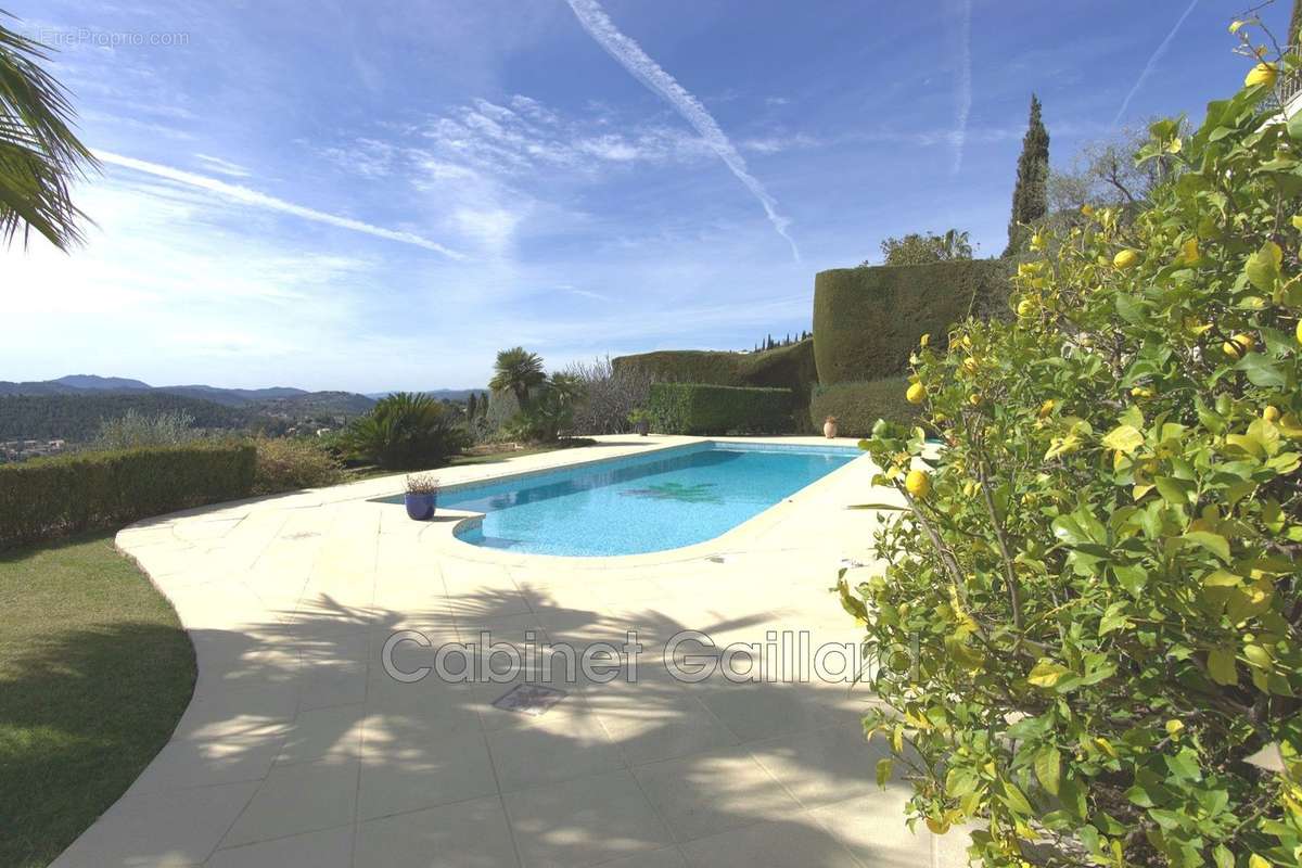 Maison à SPERACEDES