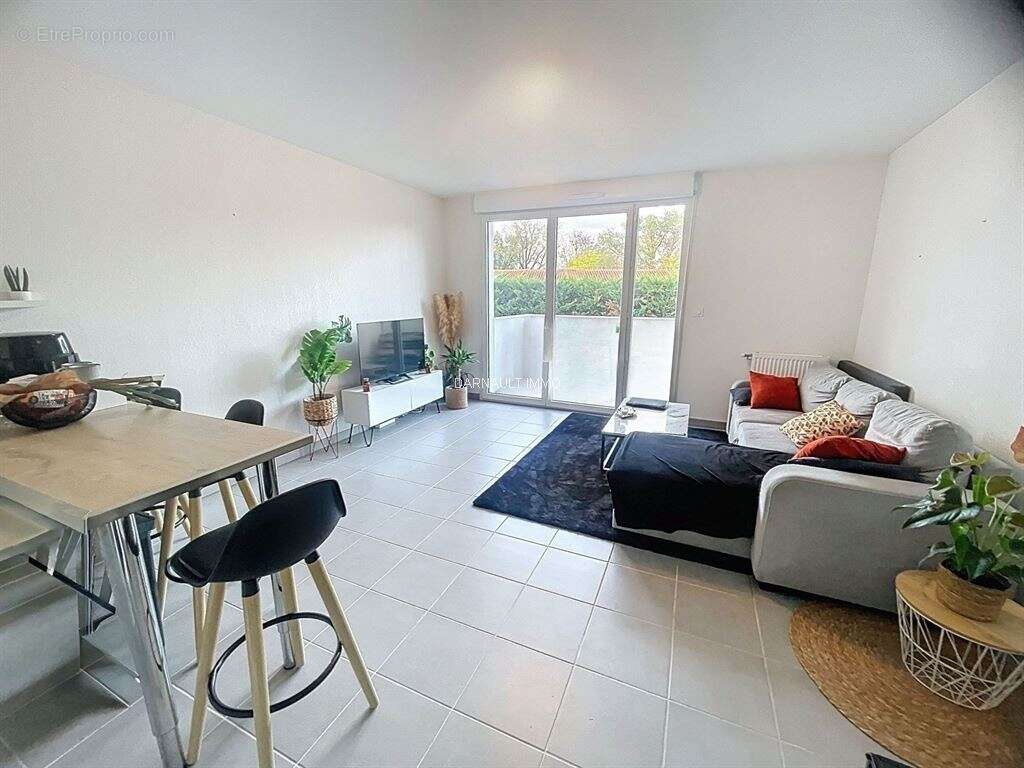 Appartement à LAUNAGUET