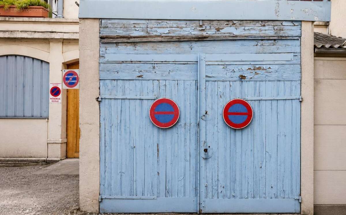 Parking à LYON-7E