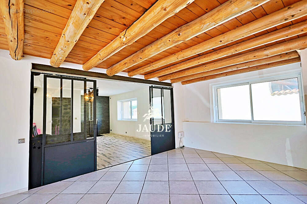 Maison à USSON