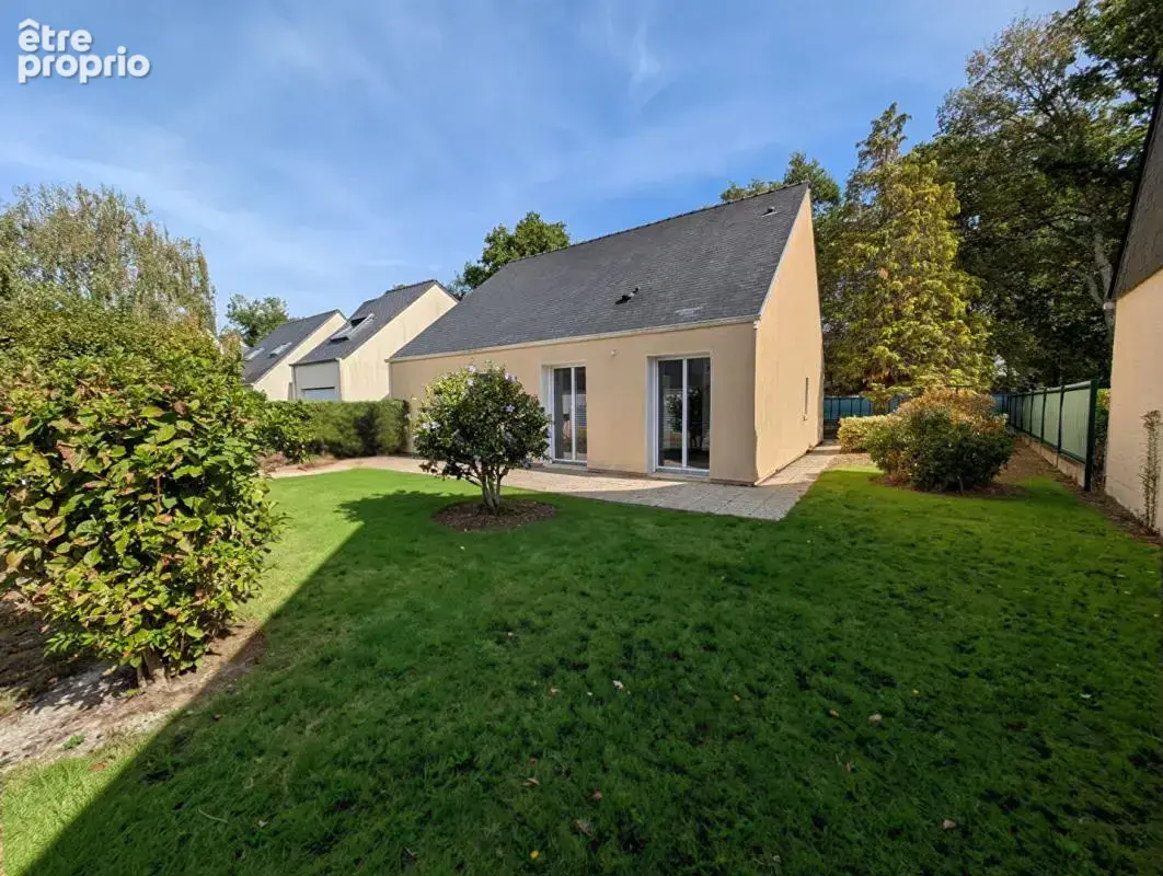 Maison à SAINTE-LUCE-SUR-LOIRE
