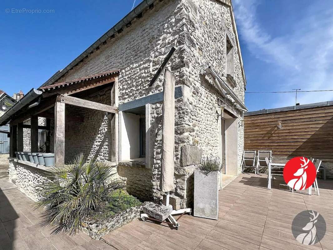 Maison à MILLY-LA-FORET