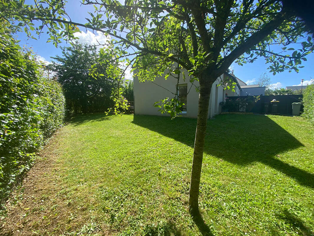 Maison à LAIZE-LA-VILLE