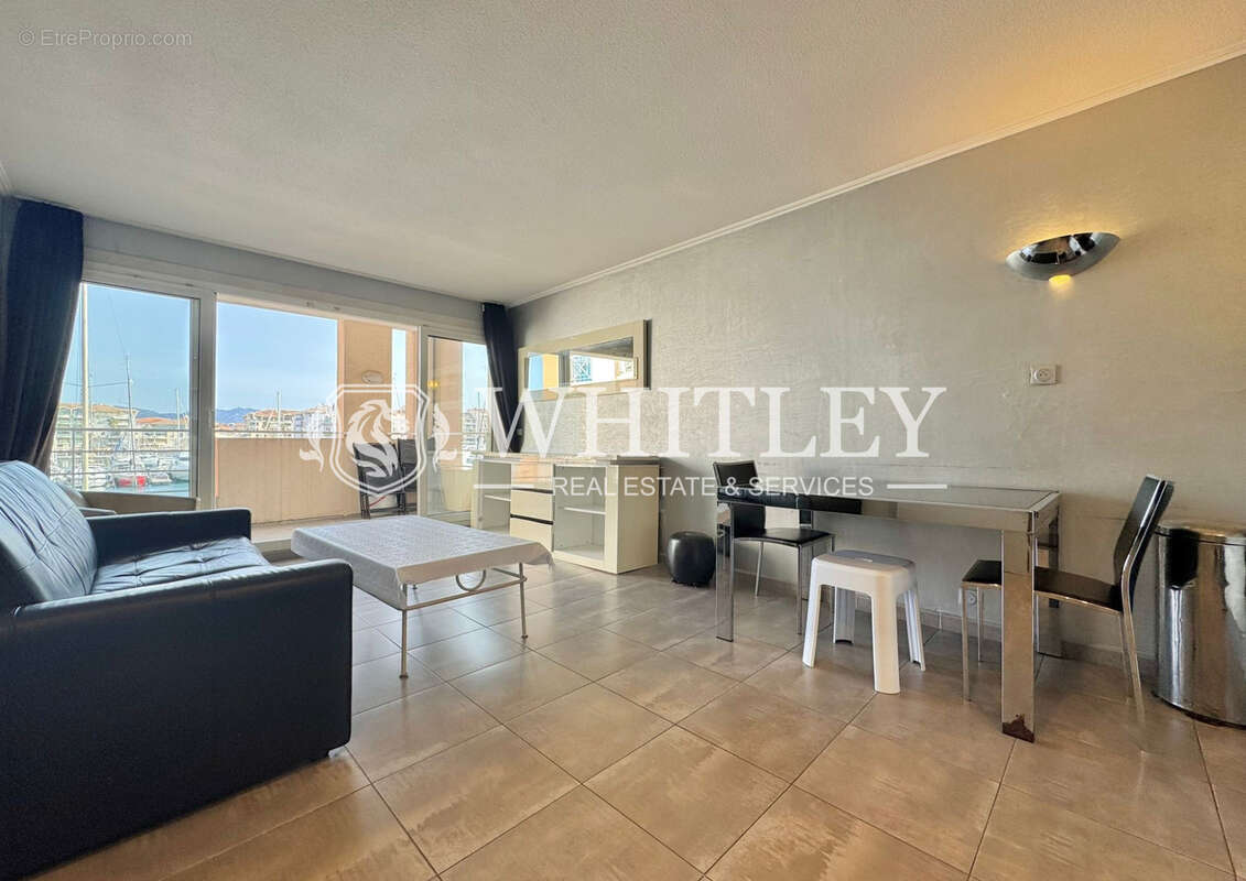 Appartement à FREJUS