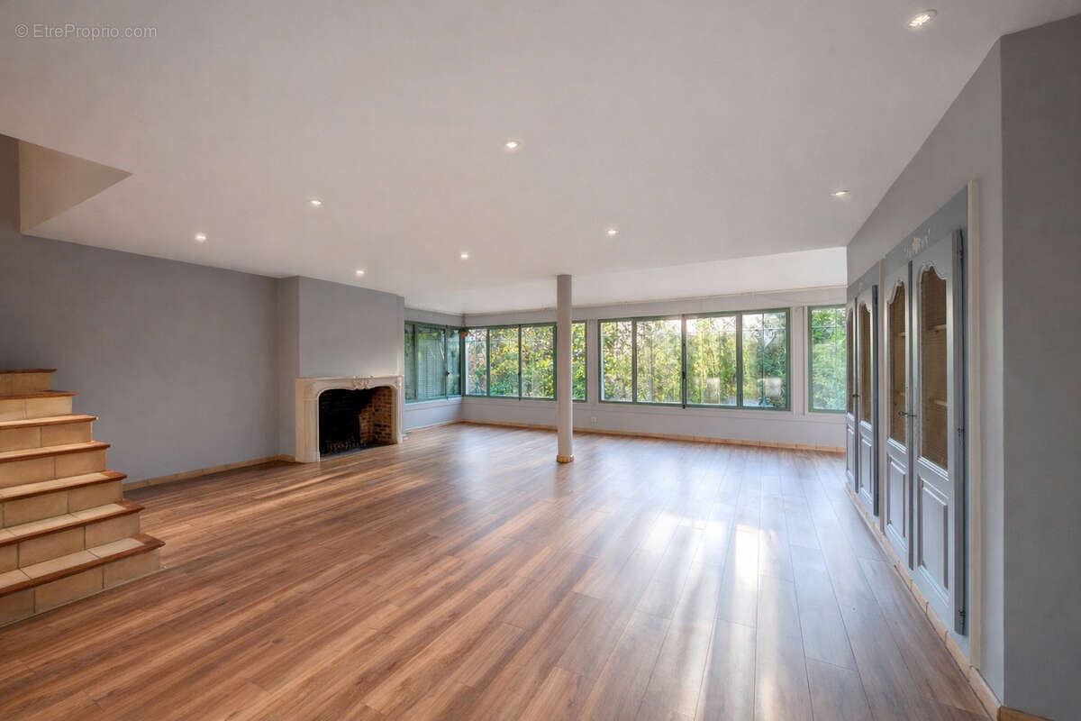 Maison à SOISY-SUR-SEINE