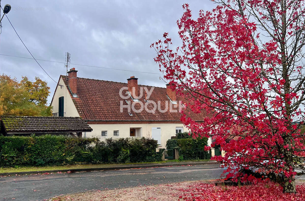 Maison à GUEUGNON