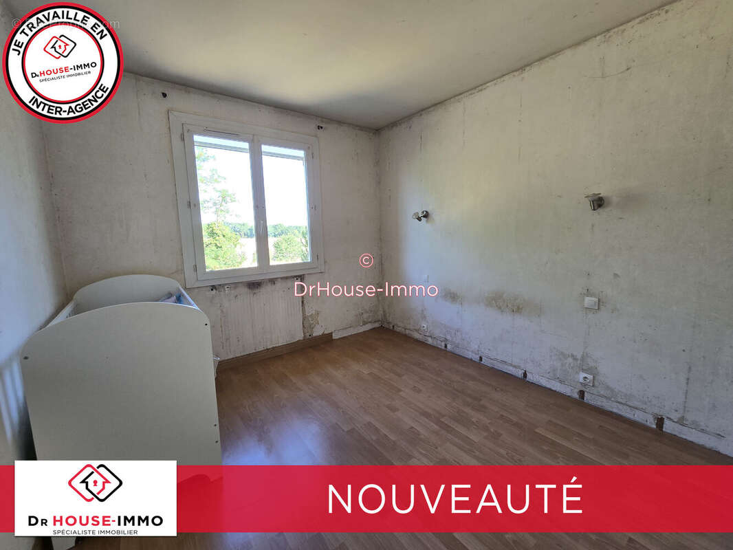 Maison 114 m² à Aiffres  - photo 7
