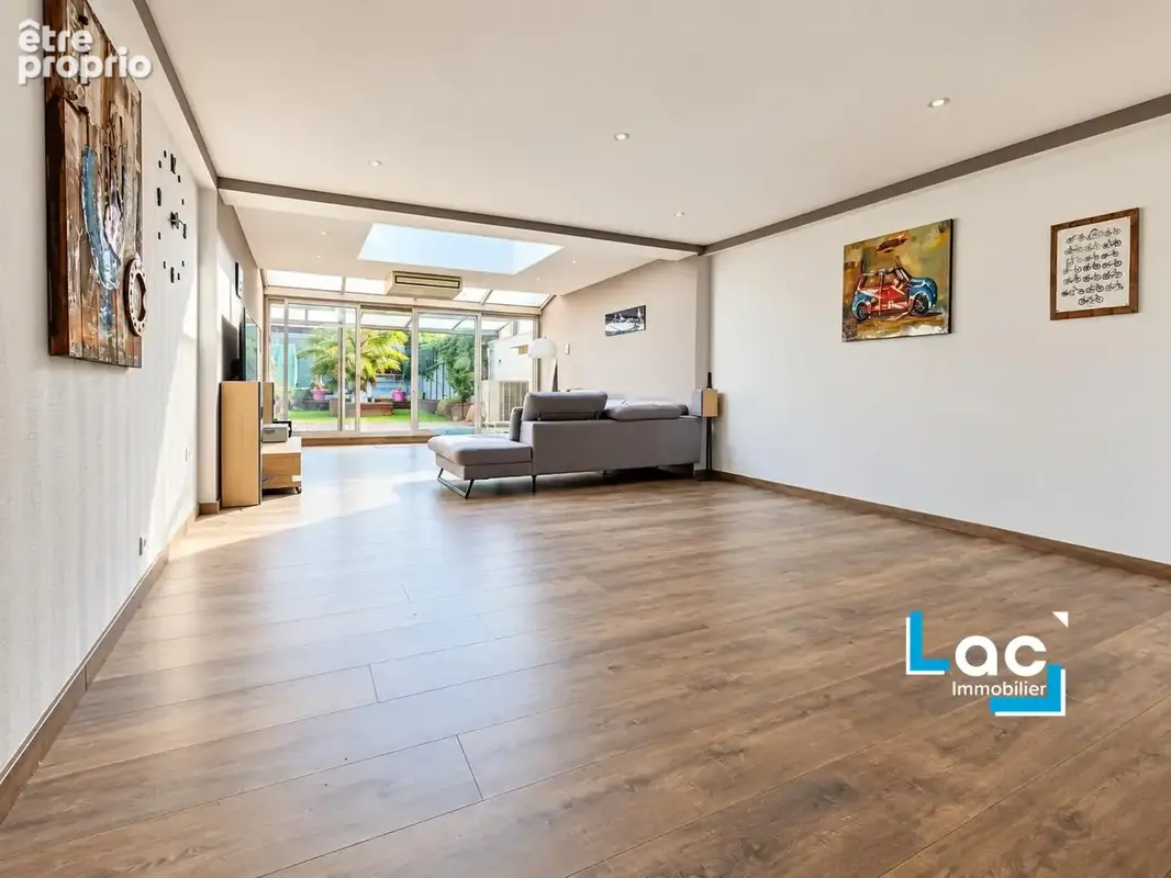 Maison 5 pièces 159 m² à vendre à Capinghem (59160) - photo 2
