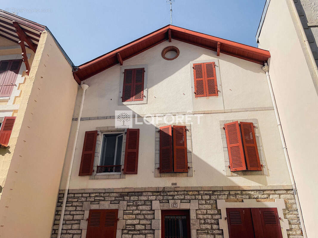 T1 bis de charme au coeur de Biarritz - 23 m² - photo 3