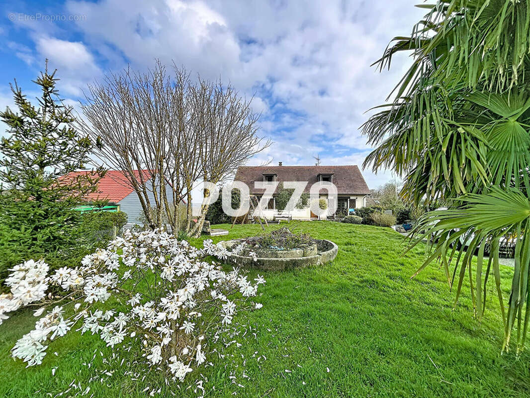 Maison à SAINT-PLANCHERS