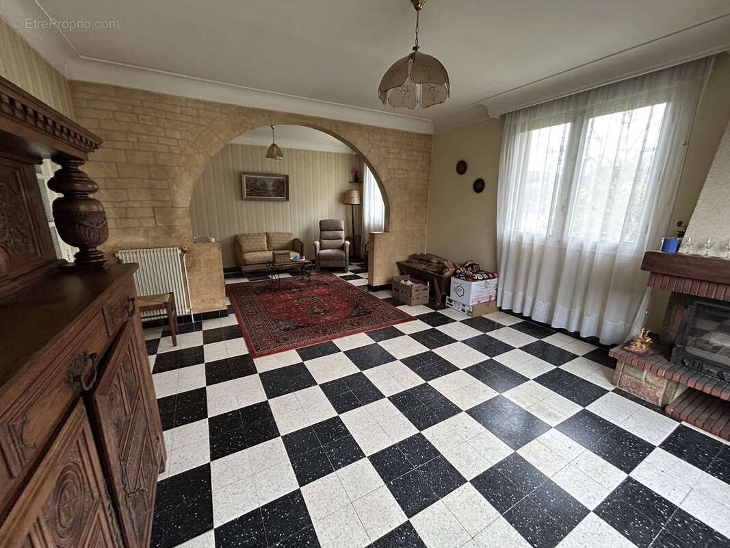 Maison à MALEMORT-SUR-CORREZE