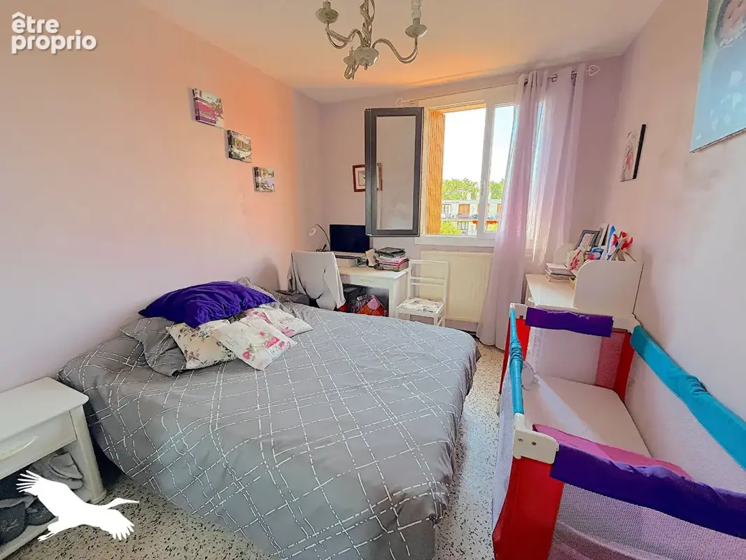 A VENDRE - Marseille 13013, Château Gombert / St Mitre - Appartement 4 pièces de 82m² avec terrasse et cave - Dernier étage - photo 9