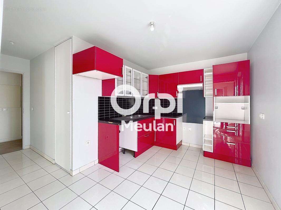 Appartement à LES MUREAUX