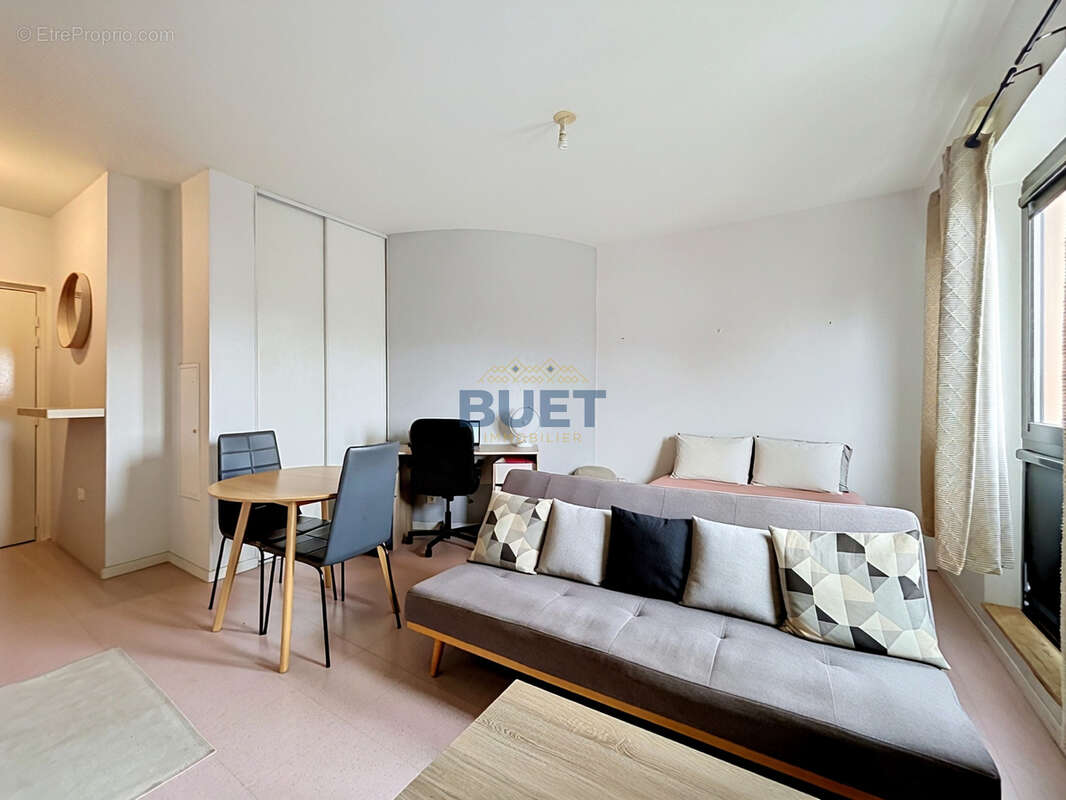 Studio - rue monge vendu loue - photo 3
