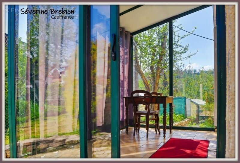 Maison à LA MONNERIE-LE-MONTEL