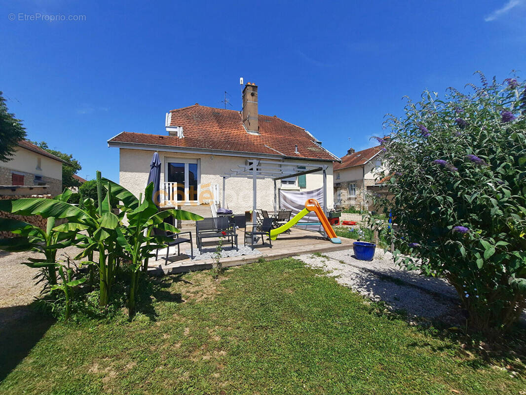 Maison à TAVAUX