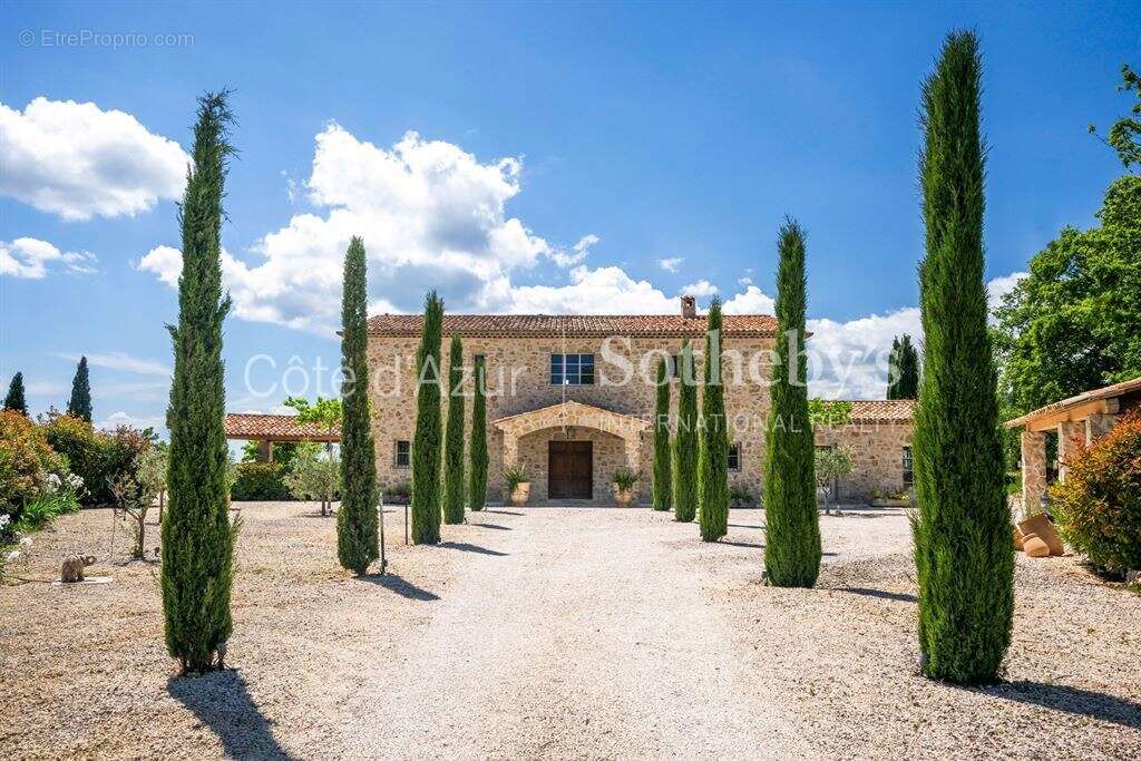 Bastide avec vue panoramique, proche du golf de Terre Blanche, Tourrettes, Provence - photo 3