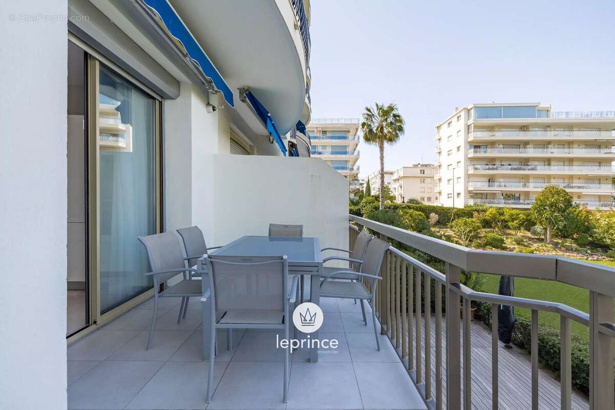 Appartement à CANNES