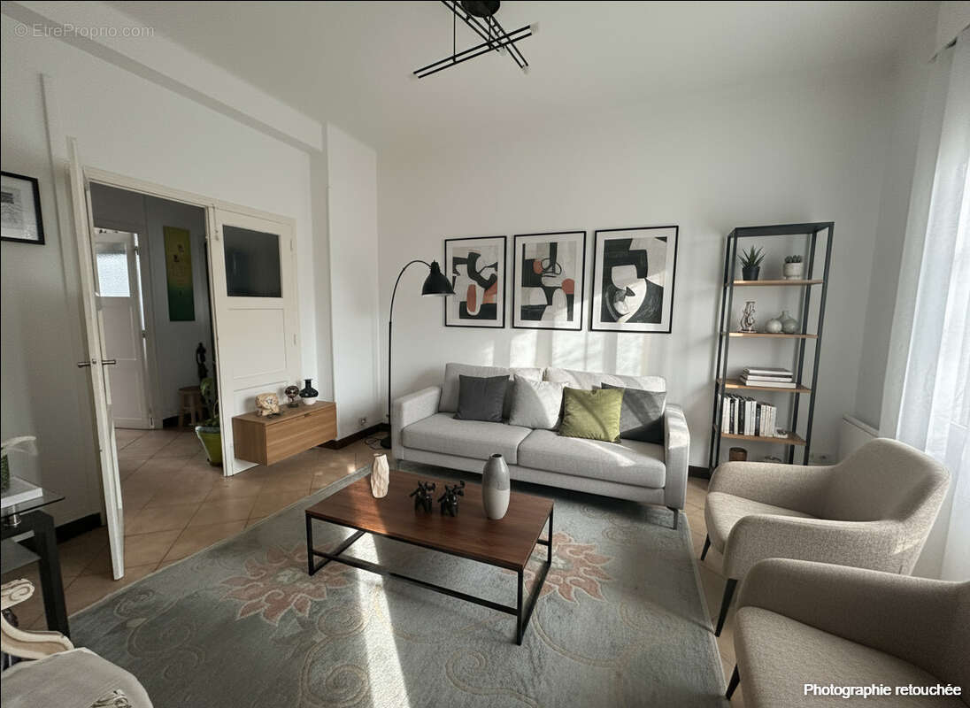 Appartement à MARSEILLE-7E