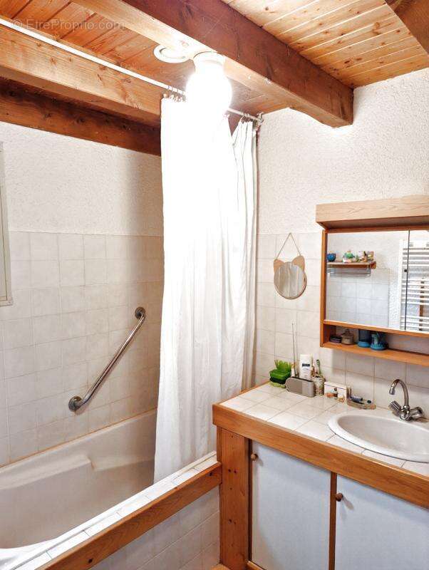 Maison à LE CHAMBON-SUR-LIGNON