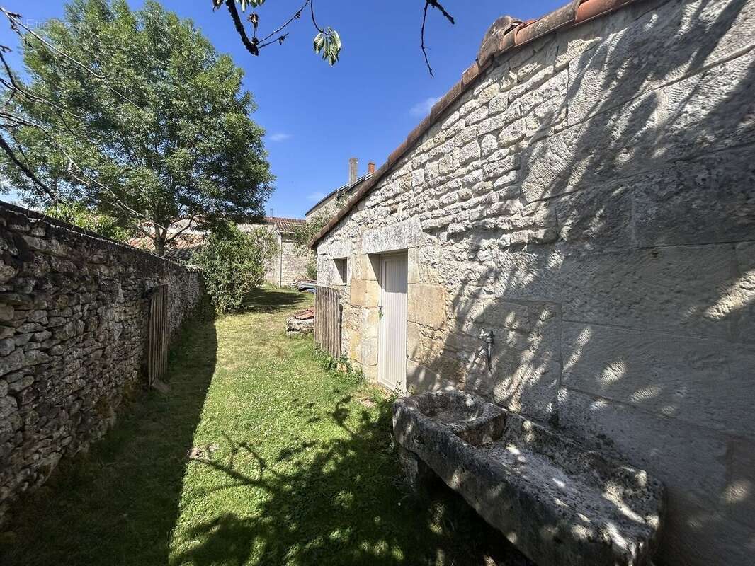 IMG4671 - Maison à SAINT-MAXIRE