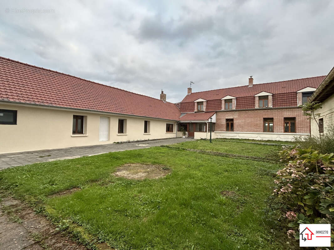 Maison à AIRE-SUR-LA-LYS
