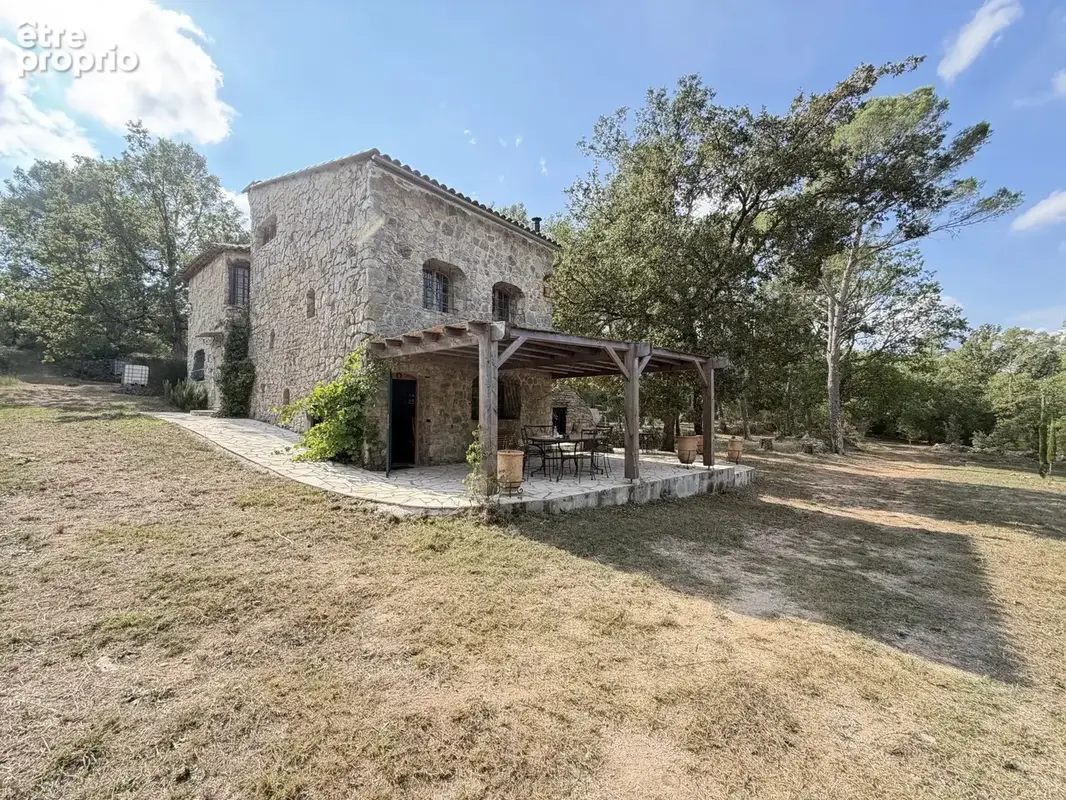 Callas – propriété en pierre sur 3,2 hectares – calme absolu - photo 8