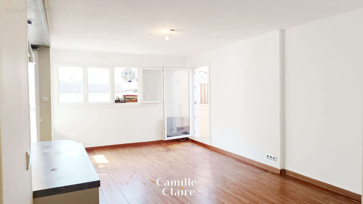Appartement à MARSEILLE-11E