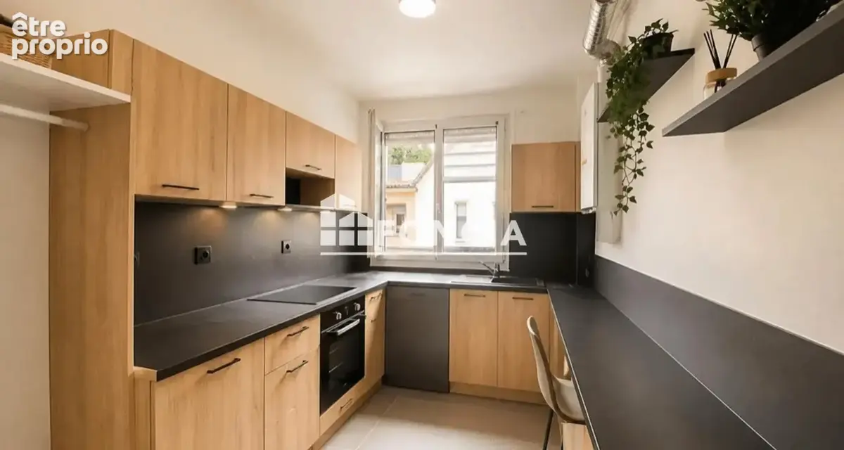Appartement T4 Boulevard Michelet proche Centre Gare - photo 5