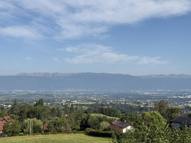 Terrain à ARCHAMPS