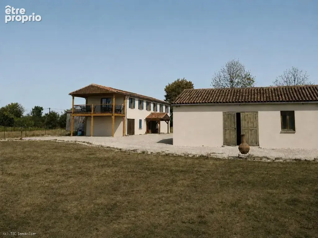 Superbe Maison Individuelle Avec Une Piscine Chauffée et Une Maison À Rénover - photo 4