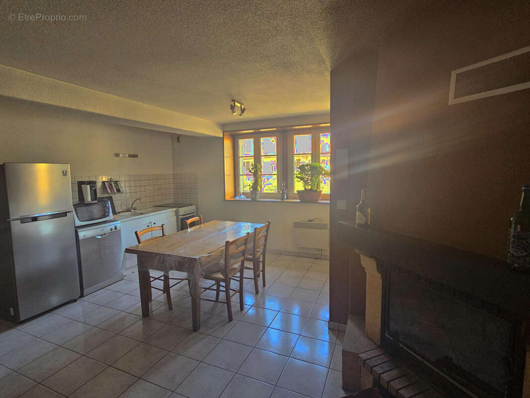 Appartement à FUANS