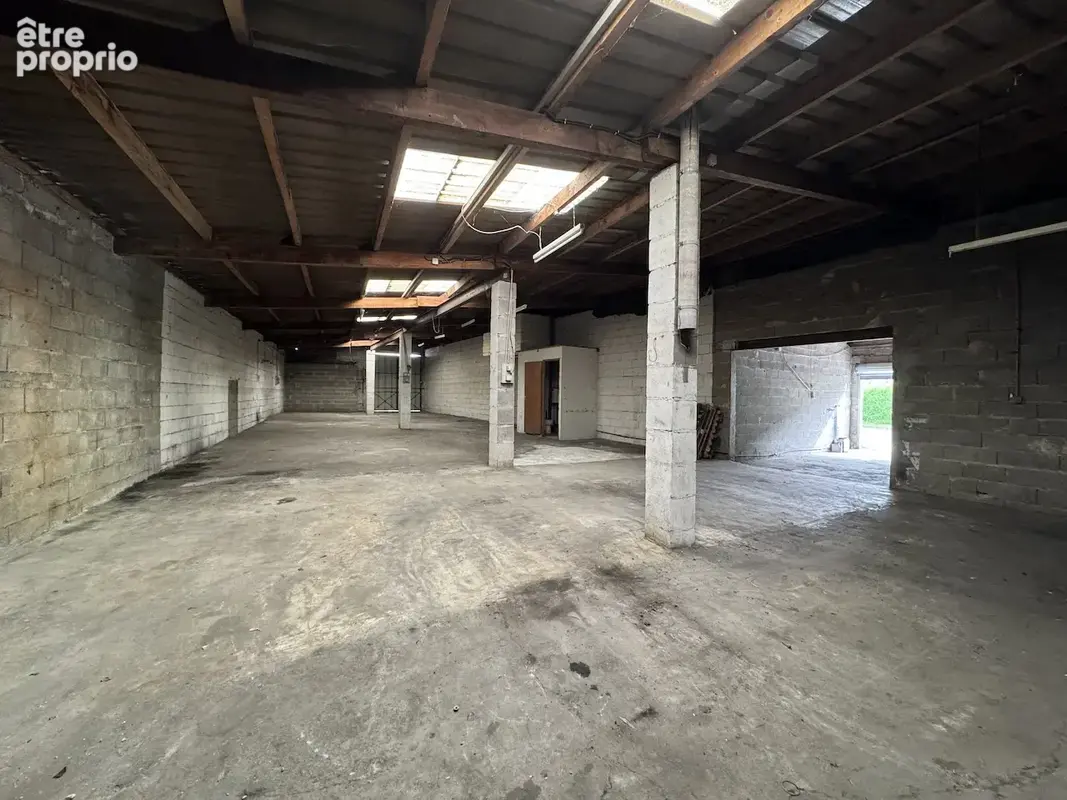 VILLENEUVE SUR LOT, idéal investisseurs 4 garages et un local - photo 2