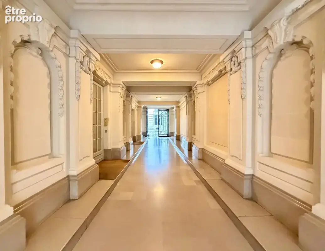 Paris 16 . Foch - Pergolèse, belle rénovation,  plein Sud            150 m2 / 3 chambres - 4ème étage - photo 25