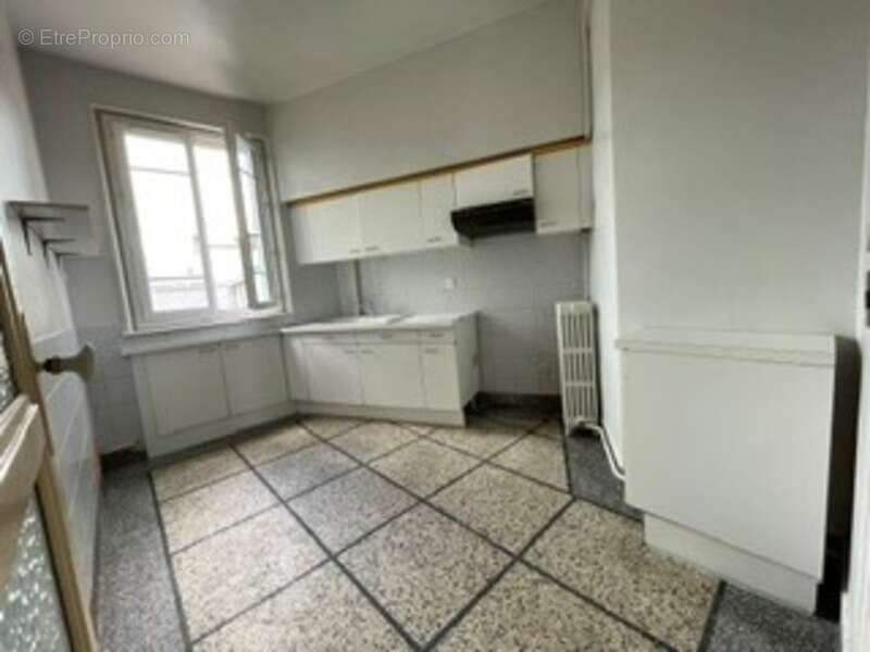 Appartement à vendre 5 pièces CLERMONT FERRAND (63) - photo 7