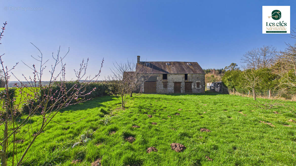 Maison à LENAULT