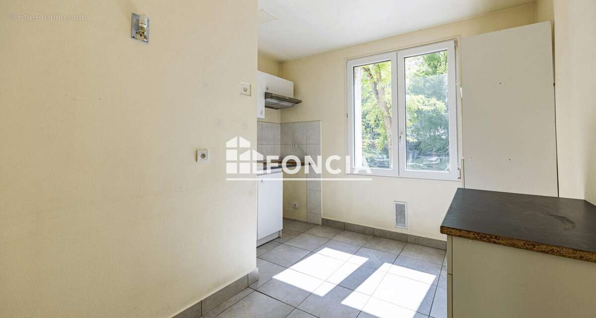 Appartement à MONTROUGE