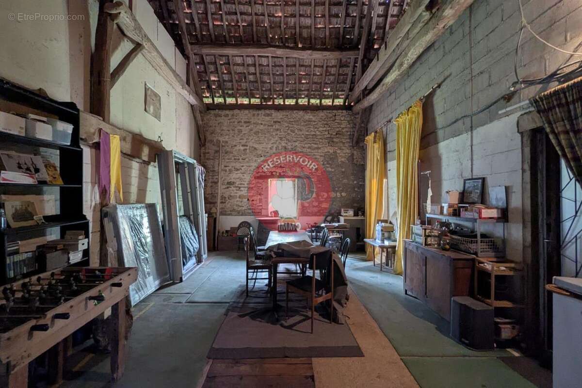 Appartement à BEIRE-LE-CHATEL